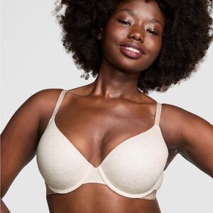 Victoria’s Secret Pink
WEAR EVERYWHERE PUSH-UP BRA